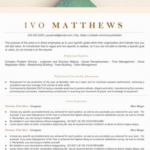 Könnte beinhalten: Eine Lebenslaufvorlage mit braunem und grünem Hintergrund. Der Lebenslauf ist für Ivo Matthews und enthält Kontaktinformationen, berufliche Expertise, berufliche und Führungsleistungen sowie Berufserfahrungen.