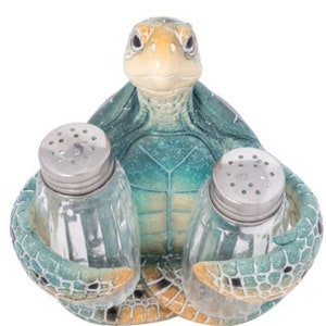 Turtle Salt and Pepper Shakers, Turtle Kitchen Decor, Turtle Salt and Pepper Holders, Turtle Salt and Pepper Set image 3