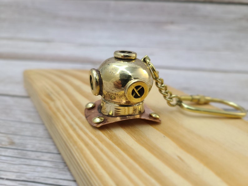 Divers Helmet, Scuba Diving, Scuba Diver Gift, Helmet Keychain Diving Helmet, Nautical Keyring, Vintage Keychain, Brass Key Chain image 4