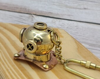 Divers Helmet, Scuba Diving, Scuba Diver Gift, Helmet Keychain Diving Helmet, Nautical Keyring, Vintage Keychain, Brass Key Chain