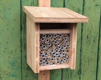 Hotel de madera para abejas silvestres / hotel para insectos / casa para abejas / protección contra insectos