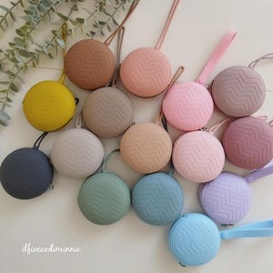 Custodia basc in silicone per ciuccio e catenella