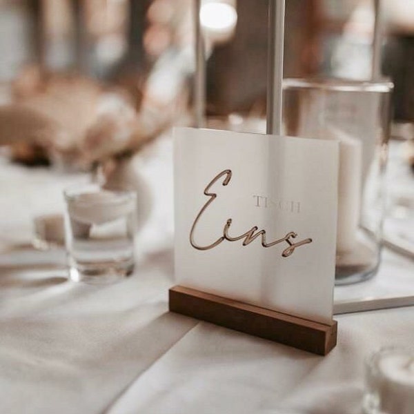 Tischnummern Hochzeit aus Acryl mit 3D Schrift