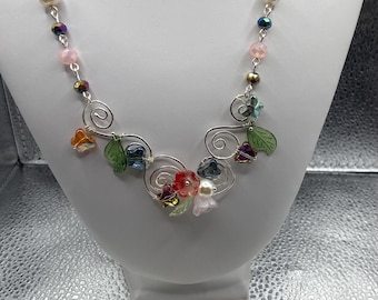 Collar y pulsera de jardín de mariposas