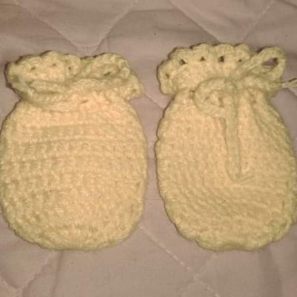 Moufles bébé au crochet