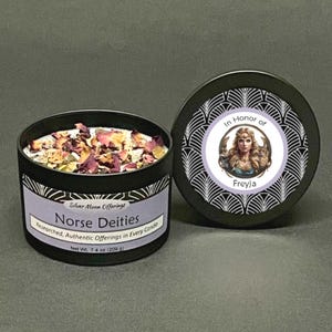 Freya / Freyja Norse Goddess ritual offering candle