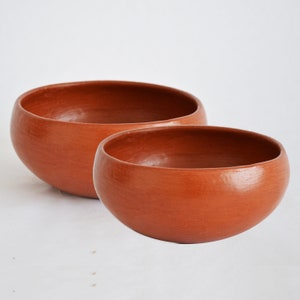 オアハカ産のボウル。ムヘレス デル バロ ロホの赤土で手作り。メキシコ食器 15 x 7 cm ボウル