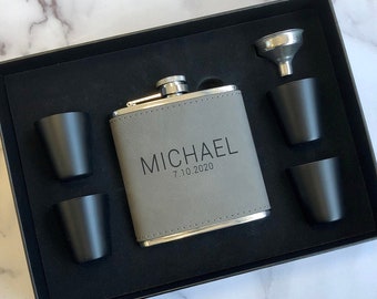 Frasco de cuero personalizado, frasco de cadera, frasco personalizado, propuesta de padrinos, propuesta de padrino, regalo de padrino, frasco de padrinos, frasco negro