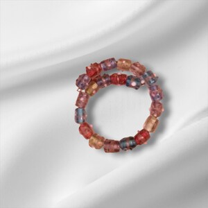 Pulsera de cuentas multicolores hecha a mano