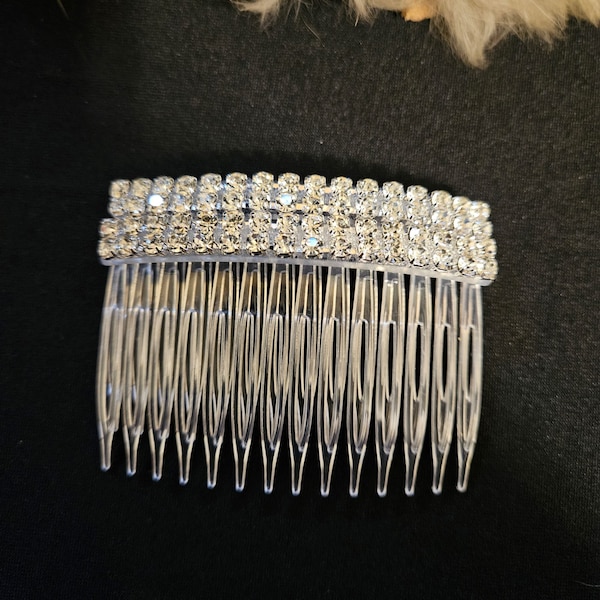 Clear Crystal Combs - Set of 2, Great for Prom, Weddings, Celebrations, Every day.  Classy and Elegant