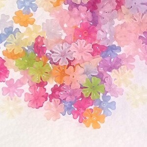 Lucite Flower Beads Spring Blossom 16mm