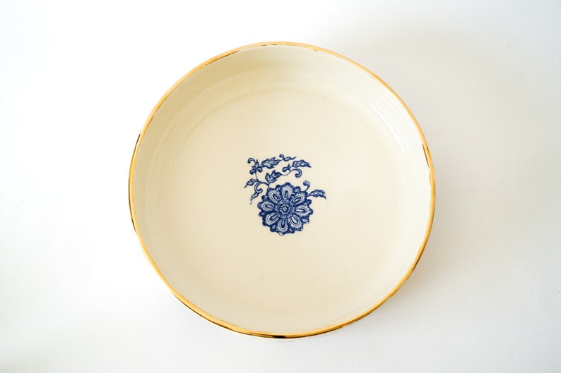 Antoinette Serving Bowl image 4