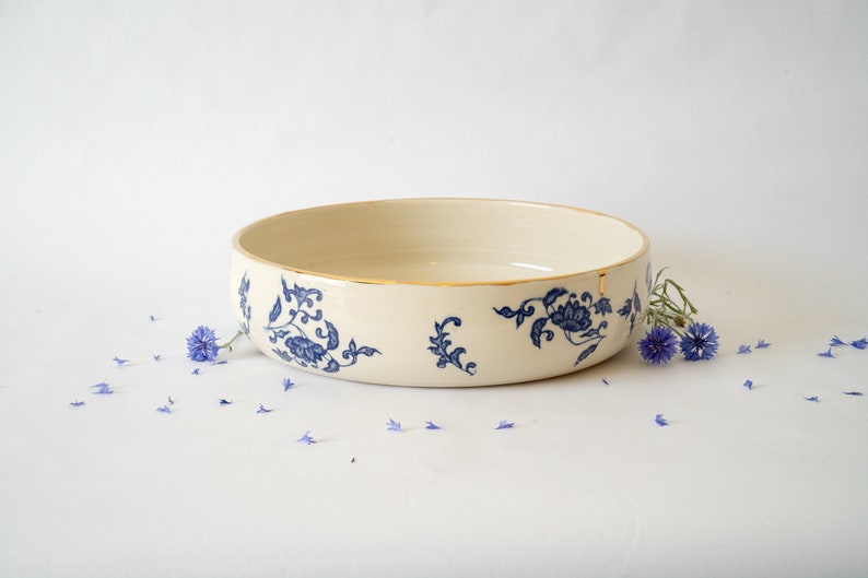 Antoinette Serving Bowl image 1