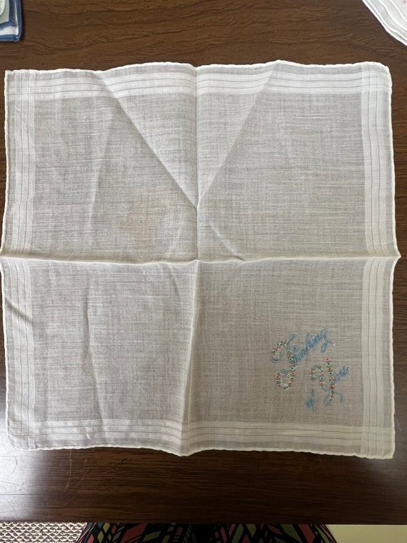 vintage lot of 5 five Handkerchiefs hankies varie… - image 7