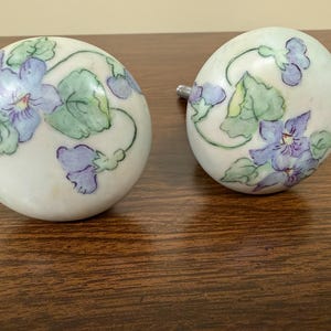 Vintage hand painted porcelain door knobs, complete set, CS Japan