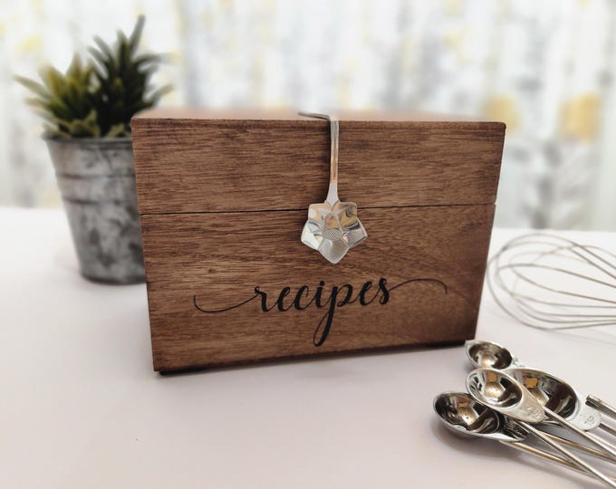 4x6 Recipe Box with decorative spoon