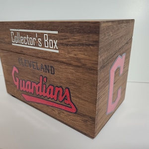 Scatola da collezione per carte da baseball dei Cleveland Guardians con divisori opzionali e carte della squadra