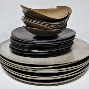 Modern Handmade Ceramic Dinnerware Set – 3 Piece Stoneware Set with Oval Bowl