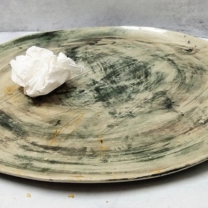 Piedra de pizza de cerámica para horno, plato grande de cerámica para servir, bandeja redonda grande para servir, plato de pizza de cerámica, plato de cerámica grande, regalo de anfitrión imagen 9