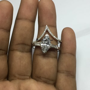 14*7 MM Marquise Cut VVS1 D Clarity Simulated Diamond Engagement Wedding Bridal Ring Set - Curved Matching Wedding Band Ring