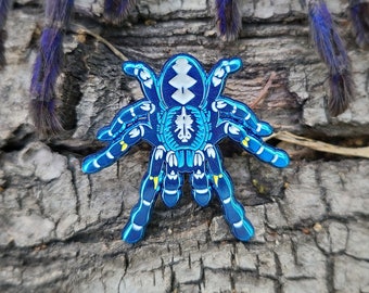 Gooty Sapphire (Poecilotheria metallica) - Soft Enamel Pin