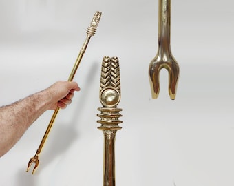 エジプト銅製ジェド柱。装飾品。笏 - オシリスの護符（23インチ