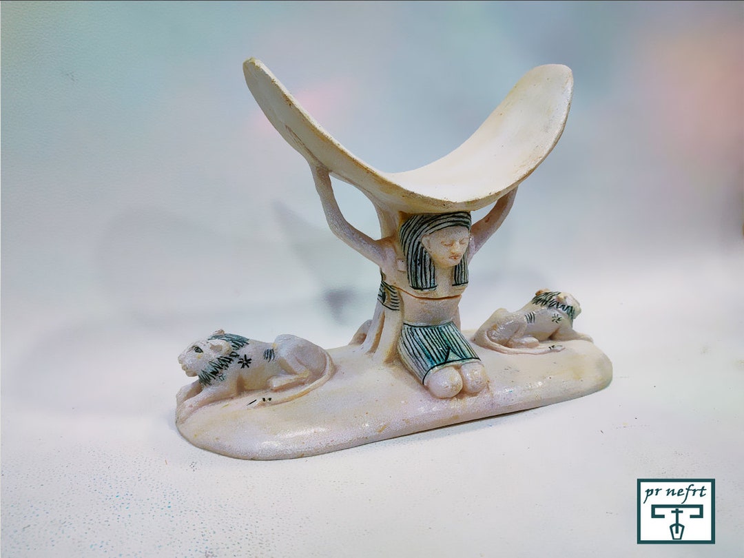 Egyptian top neck rest