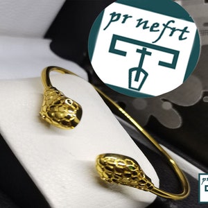 Shiny 24kt gold-tone bracelet, snake bracelet. Royal cobra bracelet, plated with gold