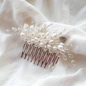 Silver leaf wedding hair comb Pearl hair piece bride image 1