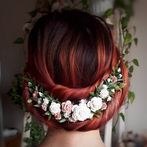 Dusty rose Blumenhaarranke Hochzeit blush rosa Kopfschmuck Weiß grünes Brauthaarteil