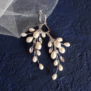 Ivory pearl vine earrings Long bridal earrings dangle image 1