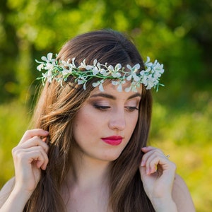 Greenery woodland crown Cottagecore wedding headpiece