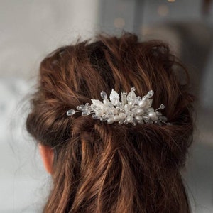 Silver leaf wedding hair comb Pearl hair piece bride image 7