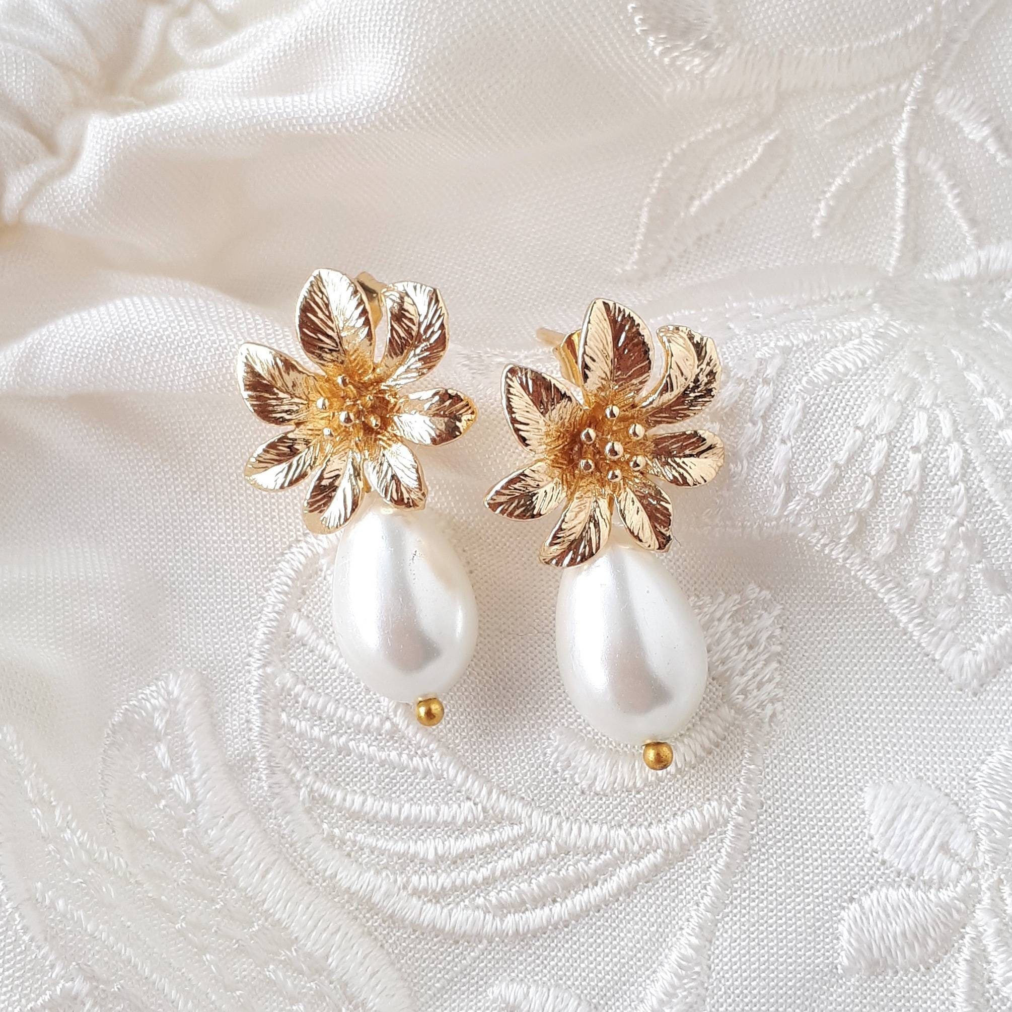 Floral Pearl Trim Golden Earrings One-Size