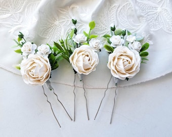 White flower hair pins Set floral hair pins White bridal hair piece for wedding