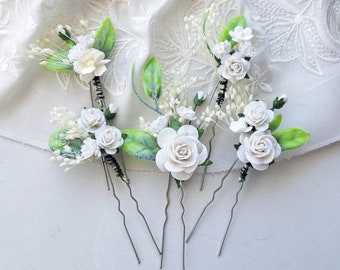 White flower hair pins Set dried floral hair pins Wedding flower hair piece Baby's breath hair clip