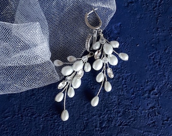 Pearl chandelier earrings for bride Long crystal earrings for wedding