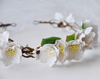 White bridal flower crown Wedding floral headpiece