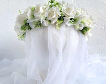 White wedding flower crown White greenery bridal headpiece Boho floral wedding crown Flower headpiece