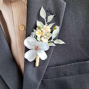 Dusty blue white boutonniere for man Blue summer wedding flower boutonniere Pale blue groom boutonniere