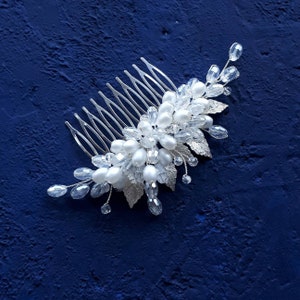 Silver leaf wedding hair comb Pearl hair piece bride image 9