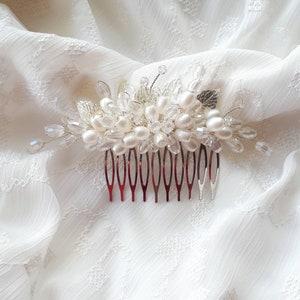 Silver leaf wedding hair comb Pearl hair piece bride image 3