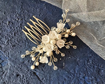 Silver hair comb for wedding Crystal bridal hair piece White flower hair comb