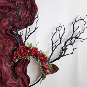 Red christmas reindeer antler headband Winter deer antler headband Christmas flower horns Christmas costume Flower crown with antlers
