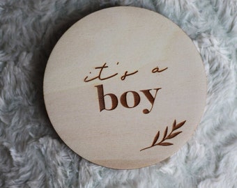 It's a Boy Birth Announcement | Baby Boy Arrival Wooden Disc  | Gender Reveal | Pregnancy and Newborn Photo Prop | Baby Gift | Nursery Decor