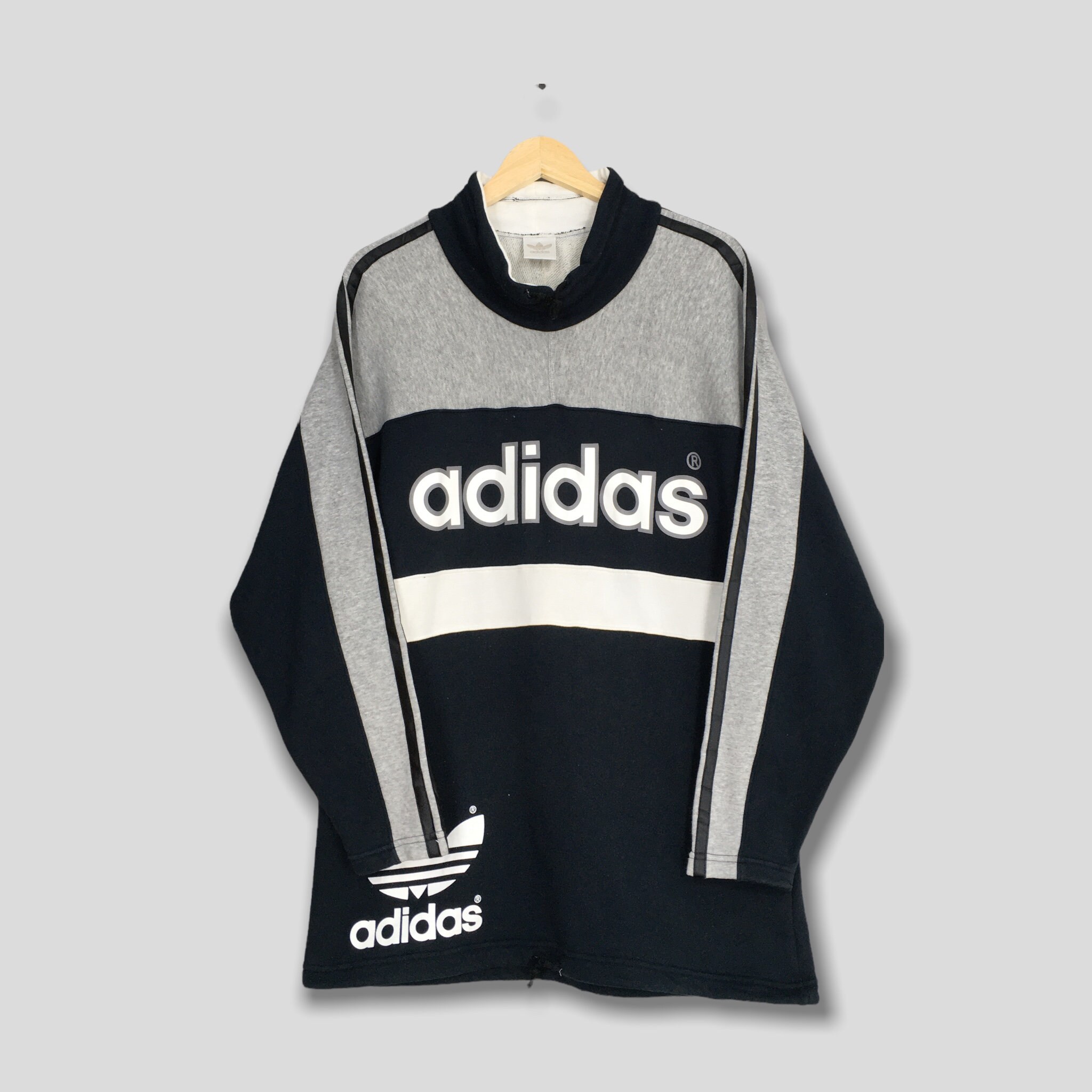 ADIDAS ORIGINALS vintage sweatshirt