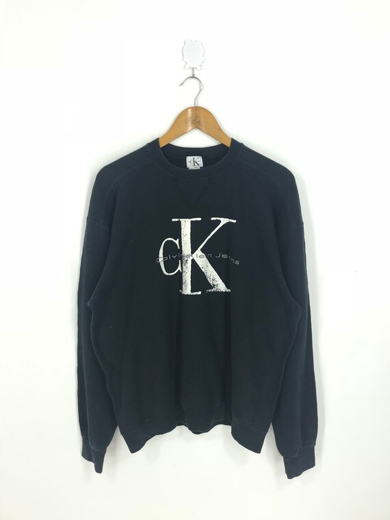 black ck jumper