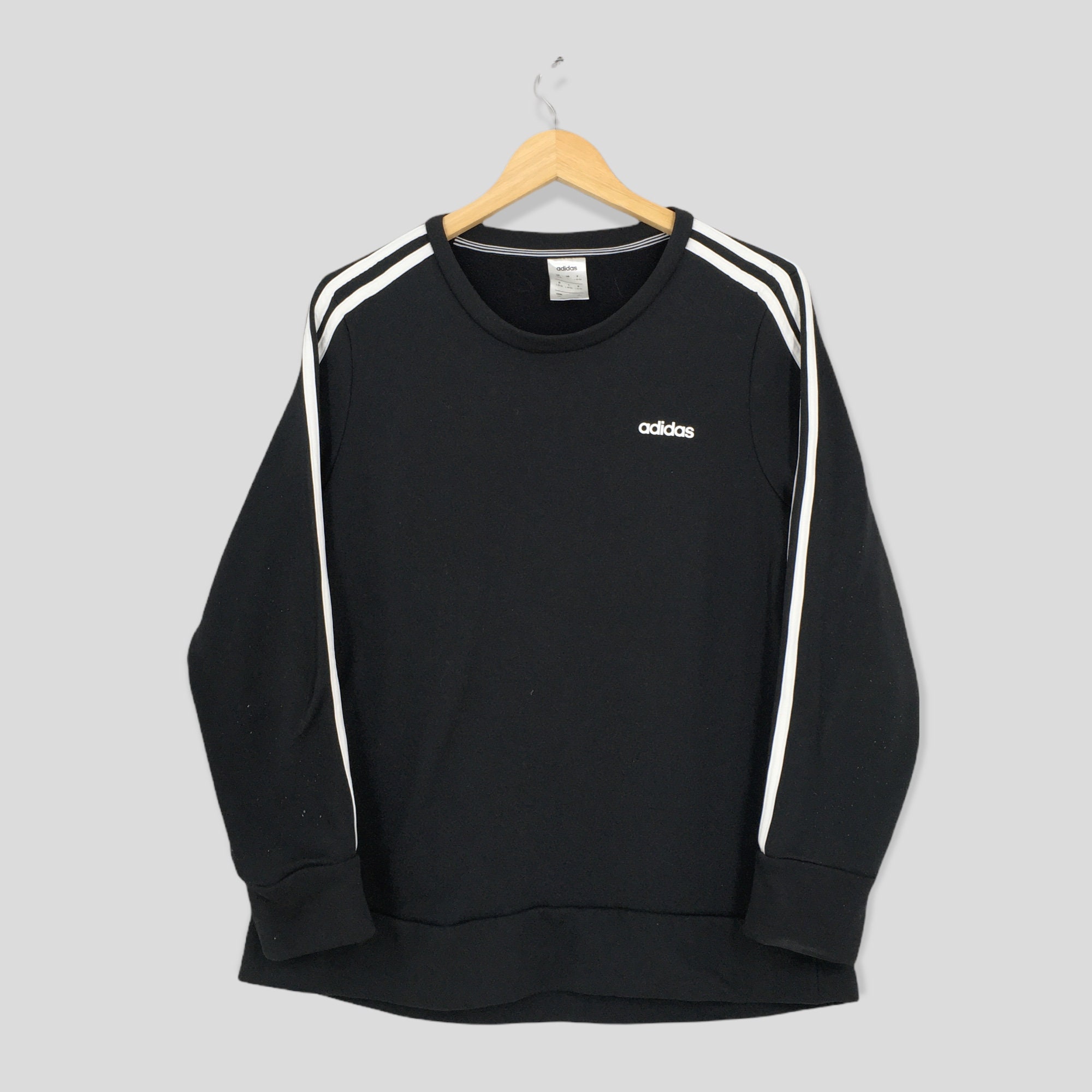 Adidas Equipment Black Sweatshirt Medium Vintage 2000s Adidas Three Stripes  Jumper Adidas Sportswear Crewneck Adidas Sweater Size M - Etsy Norway