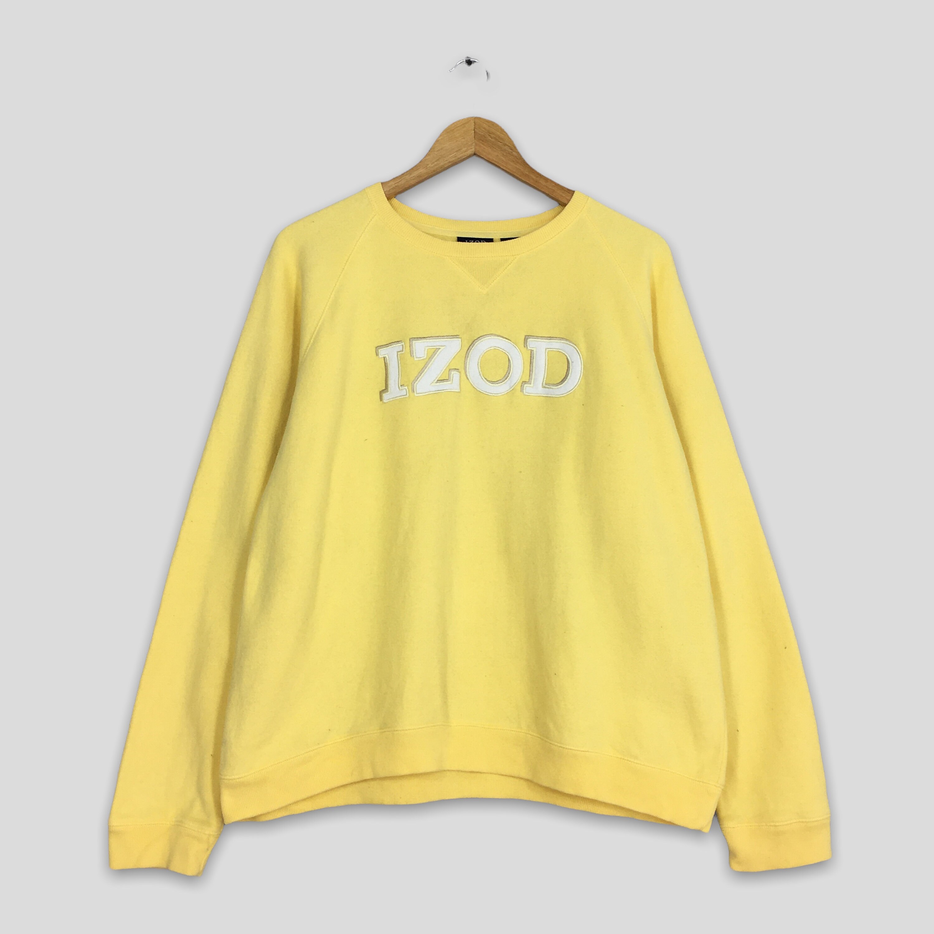 Izod yellow best sale sweatshirt