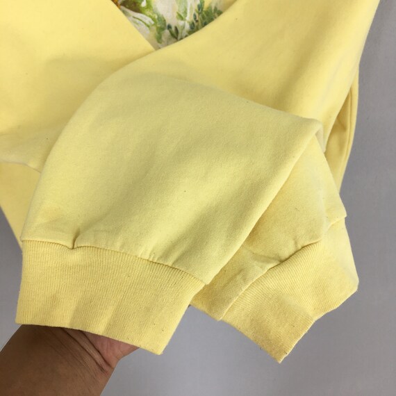 Vintage 90s Morning Sun Birds Yellow Sweatshirt M… - image 4